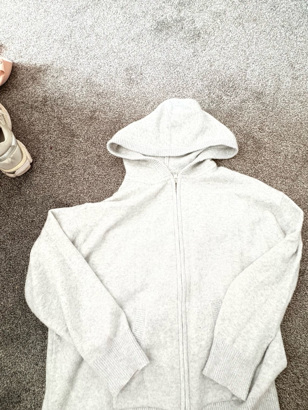 NWOT American Eagle Outfitters Soft Light Gray Zip-Up Hoodie Sweater